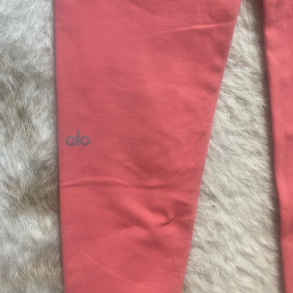 Salmon Pink Airbrush ALO Legging - Picture 6 of 6